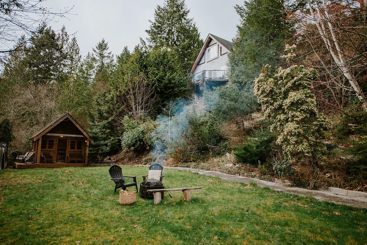 Private cabin and garden at Pender Escape